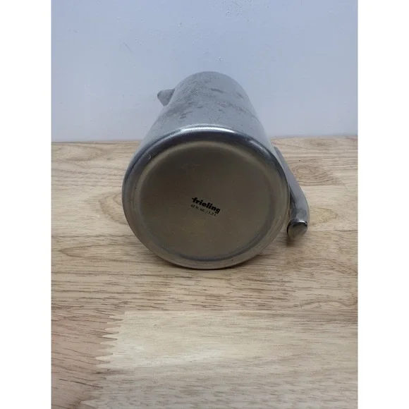 Frieling Double-Walled Stainless Steel Pitcher Polished 42 oz/ 1.2 L #26‎ - Picture 5 of 6